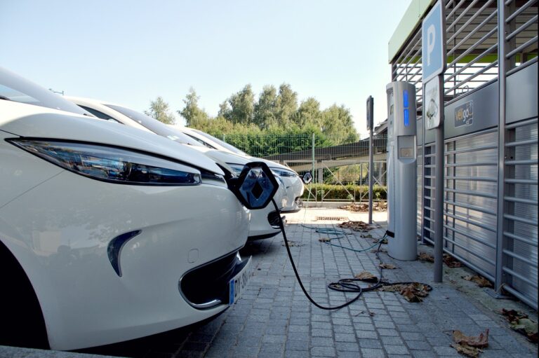 Sieć ładowania kluczem  do rozwoju elektromobilności