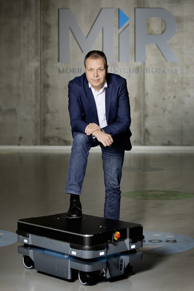 Rozwój intralogistyki – duże floty autonomicznych robotów mobilnych
