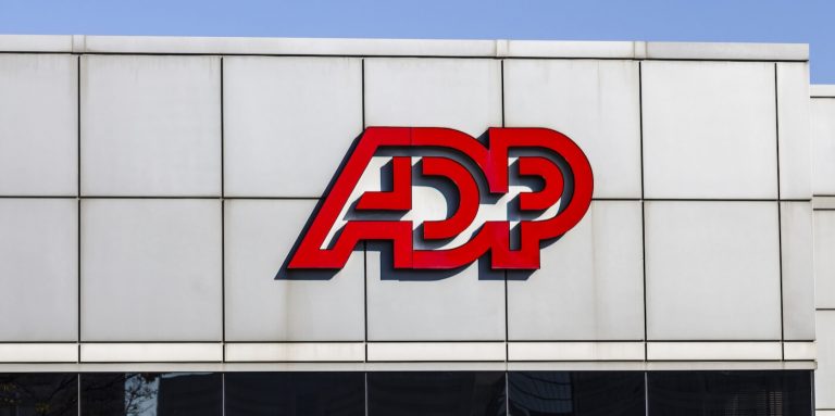 Dyrektywa o jawności wynagrodzeń puka do drzwi firm. Działy kadr i płac już mają co robić
