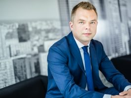 Marcin Sulewski, Dyrektor Działu Rynków Kapitałowych Nieruchomości Biurowych, JLL