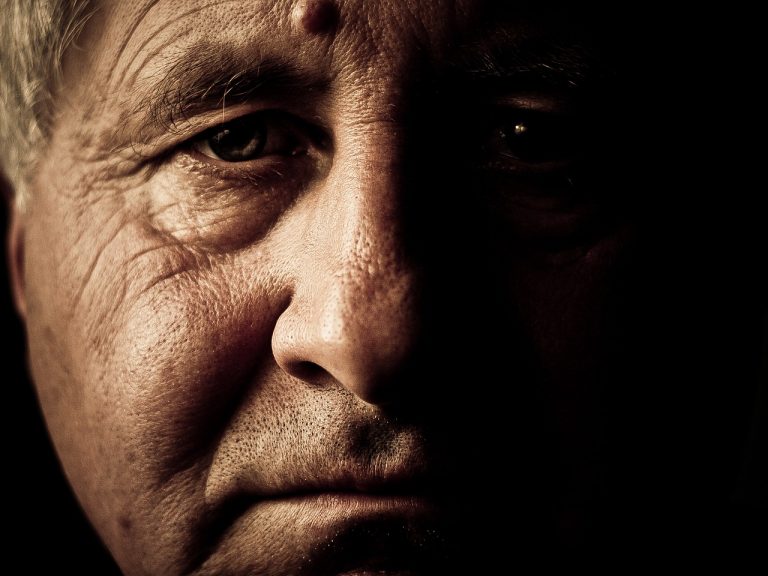 Minimalne emerytury, rosnące koszty życia. Seniorzy nie mają za co żyć