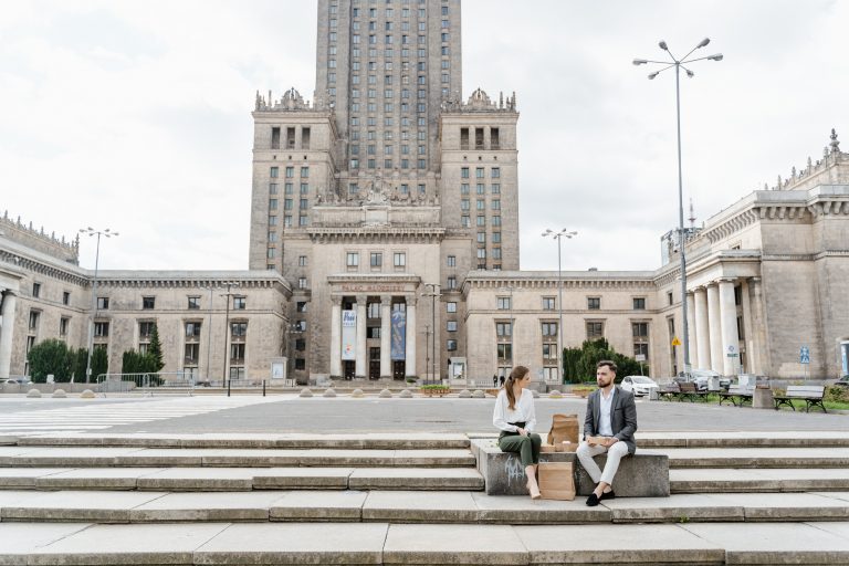 Jak znaleźć odpowiedniego pracownika do swojej firmy?