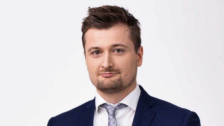 Odstąpienie od umowy na gruncie przepisów o rękojmi za wady rzeczy sprzedanej. Prawo pierwszej potrzeby, czy ostateczność?