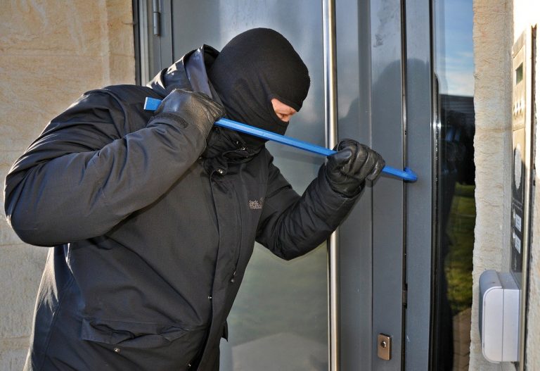 W co drugim województwie wzrosła liczba kradzieży z włamaniem. W niektórych blisko o połowę
