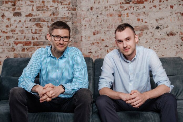 BOOSTSITE.COM [od lewej] Krzysztof Surowiecki, prezes zarządu i Marcin Gaworski- szef produktu