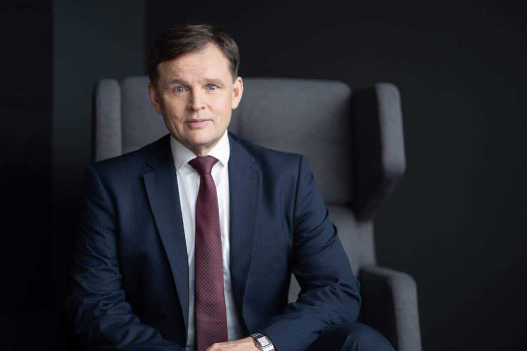 John Palmer, dyrektor działu doradztwa inwestycyjnego dla sektora nieruchomości magazynowych w Savills Polska