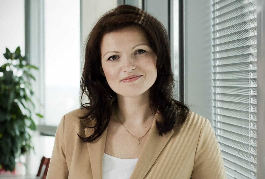 Aneta Jurkiewicz, Mazars