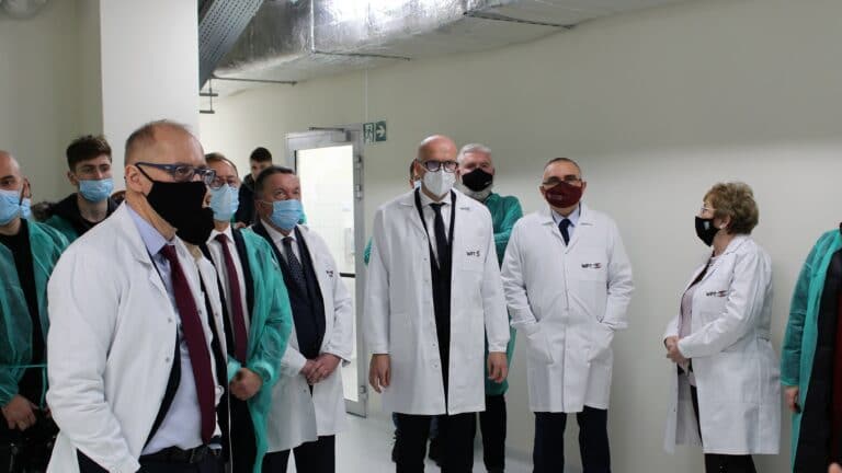 650 mkw. nowoczesnych laboratoriów oddane do dyspozycji wrocławskich firm