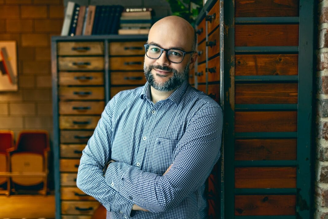 Jarosław Pilch, dyrektor działu reprezentacji najemcy w Savills w Polsce oraz szef Workthere.pl