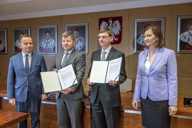 Porozumienie między POLSA a Politechniką Rzeszowską w sprawie budowy obserwatorium