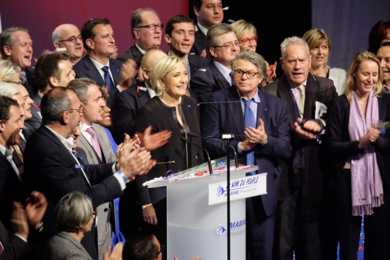 Jak zwycięstwo wyborcze Marine Le Pen wpłynęłoby na rynki?