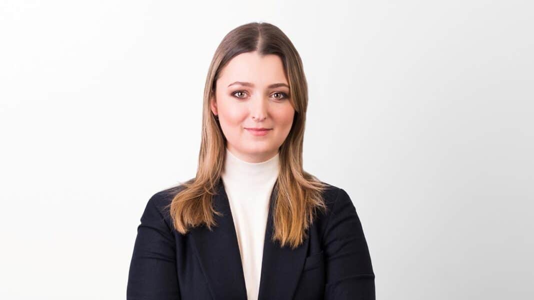 Klaudia Dąbrowska, Associate z kancelarii Wolf Theiss