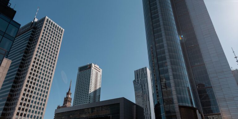 DLA Piper: Polskie firmy niedostatecznie chronią tajemnice przedsiębiorstw narażając się na straty finansowe