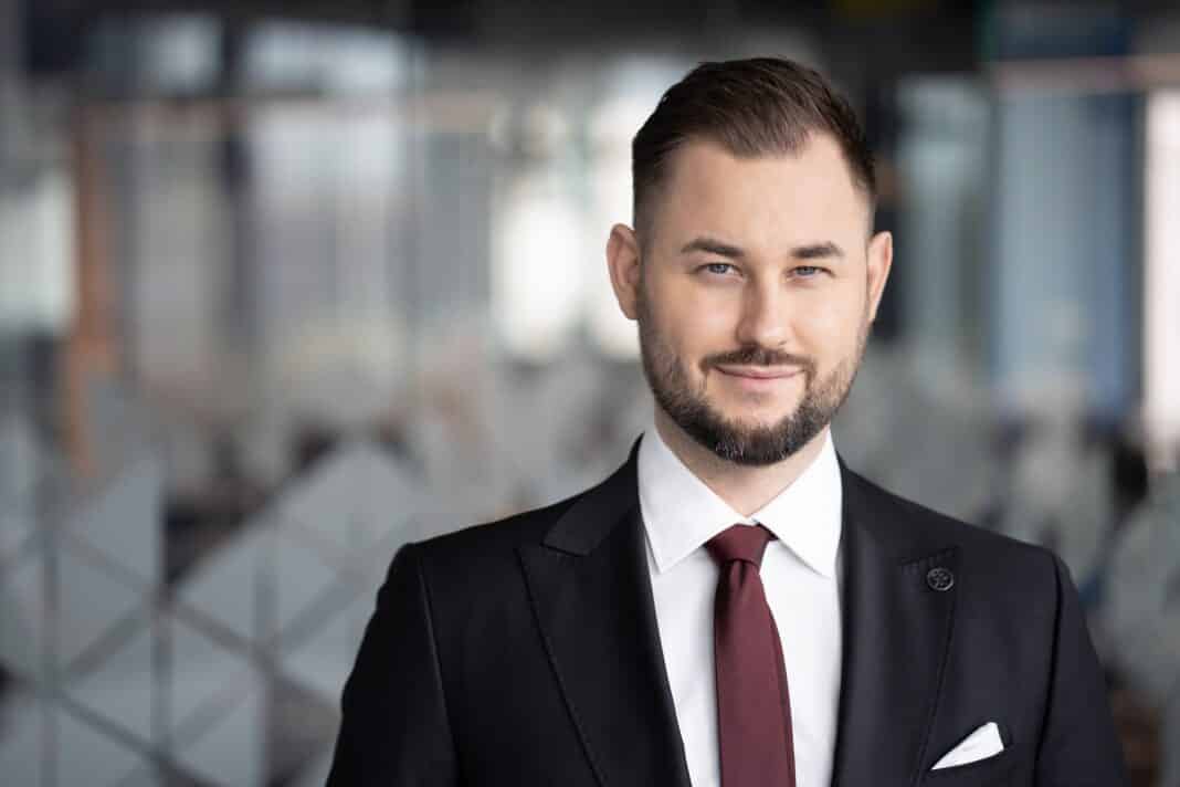 Jakub Kurek, Dyrektor Działu Powierzchni Przemysłowych i Magazynowych, Newmark Polska