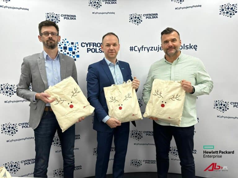 Kolejne komputery dla dzieci uchodźców od branży cyfrowej. Sprzęt pomoże m.in. w nauce zdalnej
