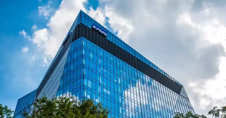 KPMG tworzy Zespół ds. fuzji i przejęć wyspecjalizowany w obszarze zielonej transformacji energetycznej
