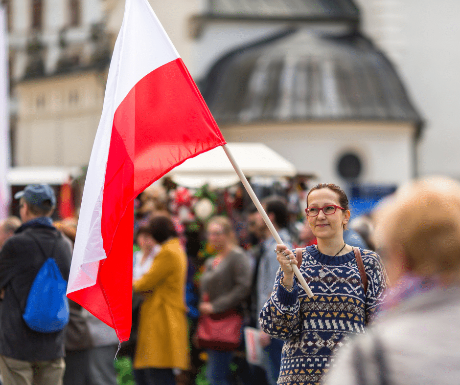 Co szósty dorosły Polak wskazuje, że w mediach zbyt rzadko pokazują się sondaże