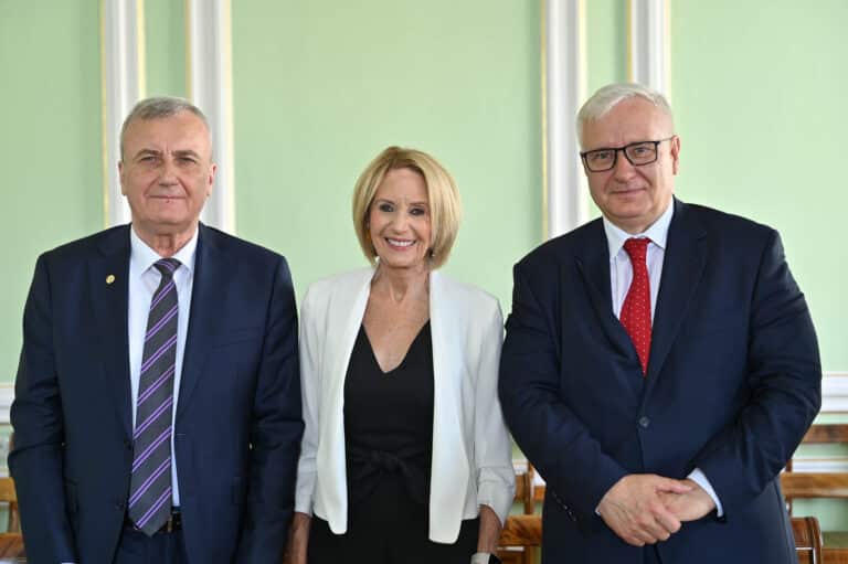 PAN: 33 mln zł na projekty badawcze ukraińskich naukowców