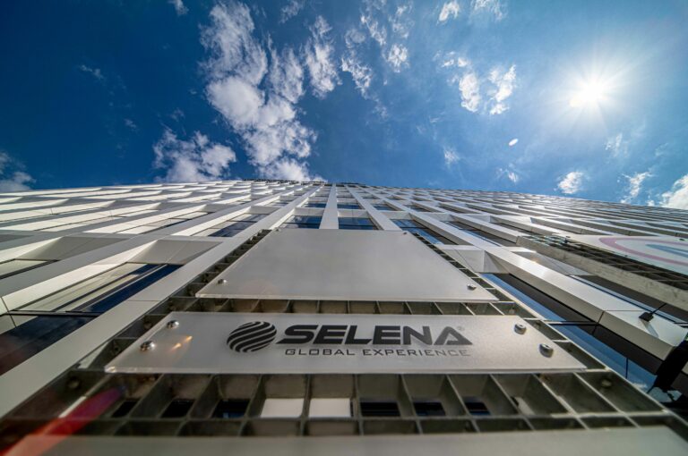 Grupa Selena przejmuje francuskiego dystrybutora materiałów budowlanych – ACDIS France