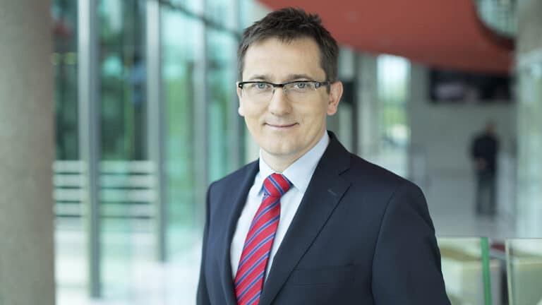 Kredyt dla firm: wzrost dla dużych firm, spadek dla MŚP, pogorszenie jakości