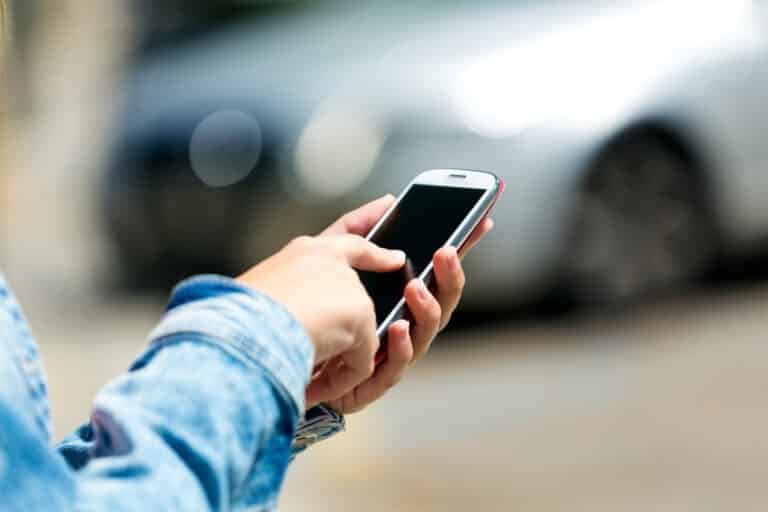 Telefon na raty – na co zwrócić uwagę?