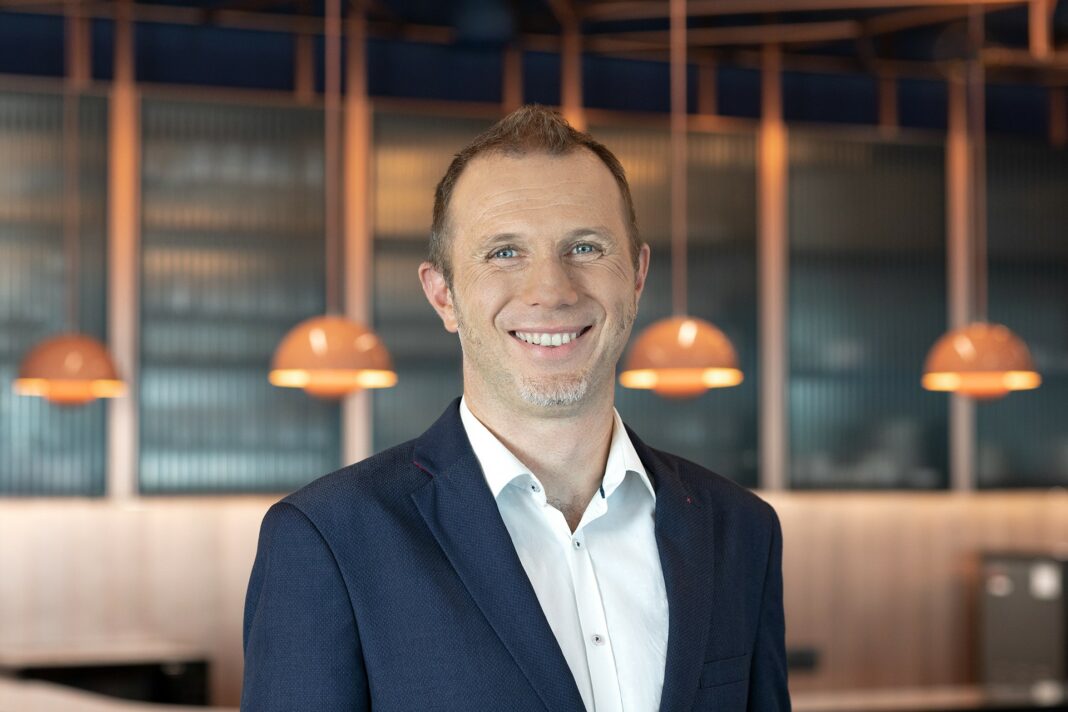 Przemysław Błaszkiewicz, Associate Director w Dziale Powierzchni Biurowych w Colliers