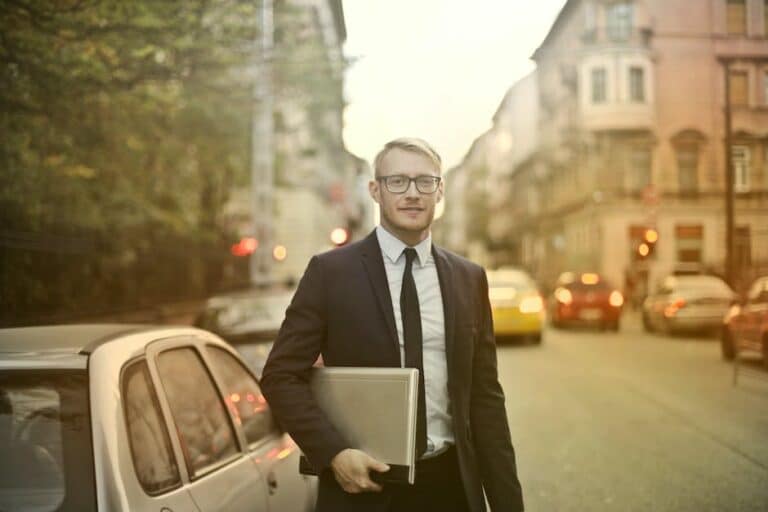 Rozwijanie umiejętności przywódczych – jakie szkolenia są najbardziej skuteczne dla menedżerów?