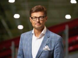 Edwin Osiecki, wiceprezes ds. marketingu i sprzedaży w DHL Express Polska