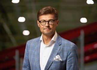 Edwin Osiecki, wiceprezes ds. marketingu i sprzedaży w DHL Express Polska