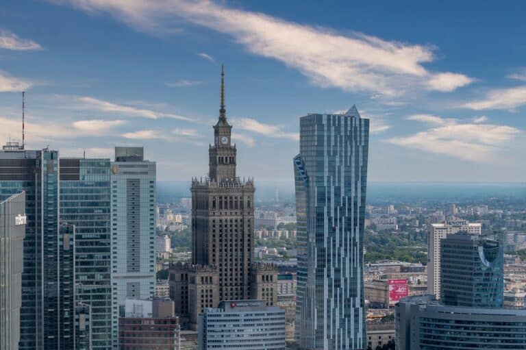 Warszawski rynek biurowy w 2023 roku: niska podaż, stabilny popyt