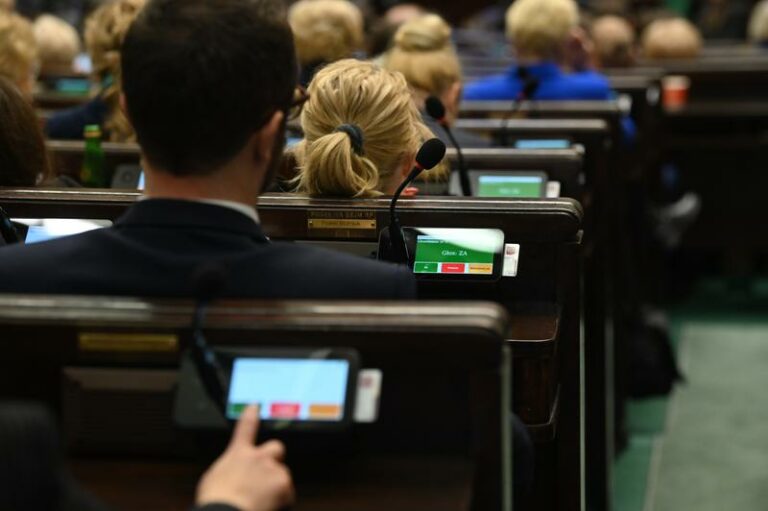 Weto prezydenta utrzymane. Tusk: rosyjskie grupy przenikają do polskiego sektora kryptowalut