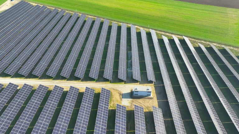 Grupa PAD RES rozpoczyna budowę trzech farm fotowoltaicznych o łącznej mocy zainstalowanej 133 MW