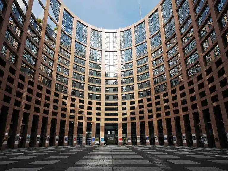 Parlament Europejski wzmacnia klauzulę ochronną w umowie UE–Mercosur