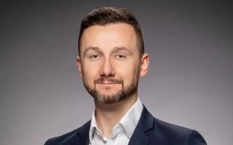 Zbrojeniówka na celowniku inwestorów: wysokie wyceny, wysokie oczekiwania