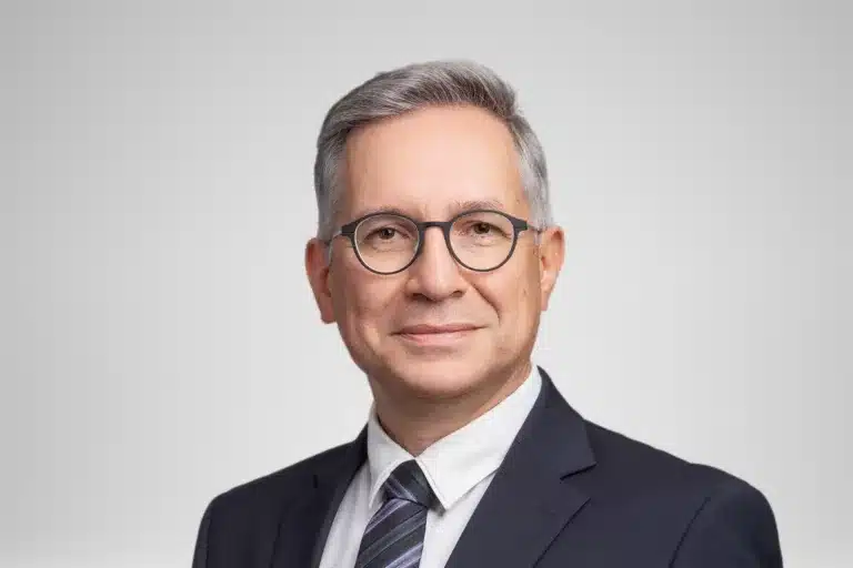 Tomasz Dąbkowski nowym szefem grupy aktuarialnej w KPMG