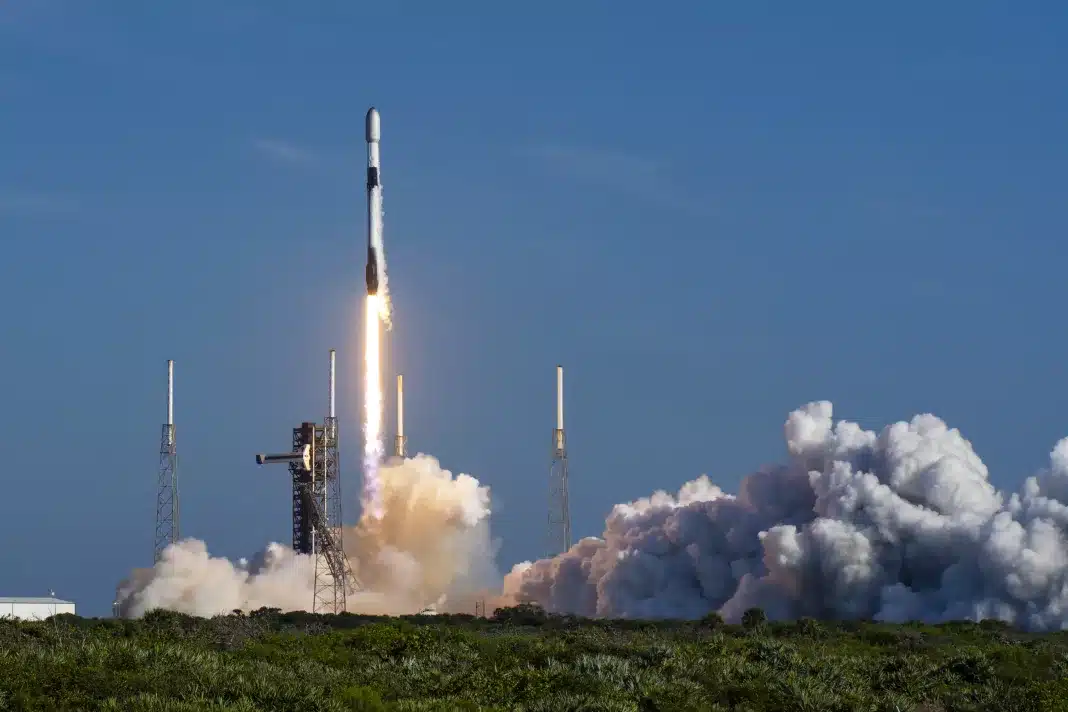 Falcon 9, SpaceX