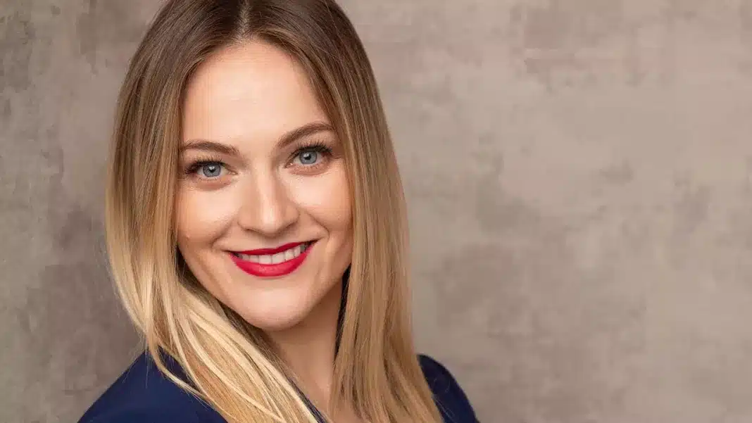 Marta Nowik, Dyrektor w Dziale Powierzchni Przemysłowych i Logistycznych, Dyrektor krakowskiego oddziału AXI IMMO