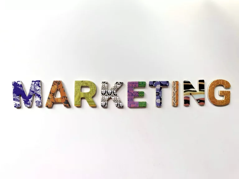 Jak działa agencja marketingowa? Sprawdź zanim ją wybierzesz!