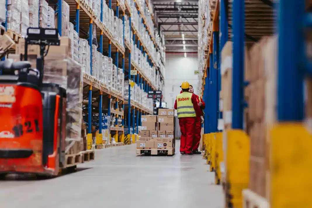 cross docking w logistyce raben
