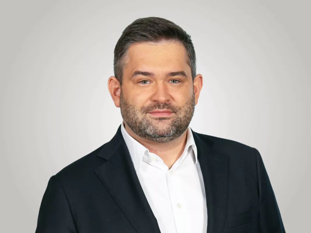 Piotr Kalisz, Dyrektor działu reprezentacji najemcy w Knight Frank