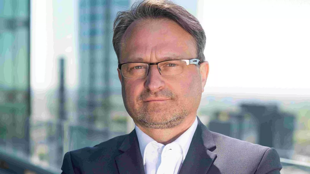 Grzegorz Chmielak, Dyrektor Działu Rynków Kapitałowych, AXI IMMO