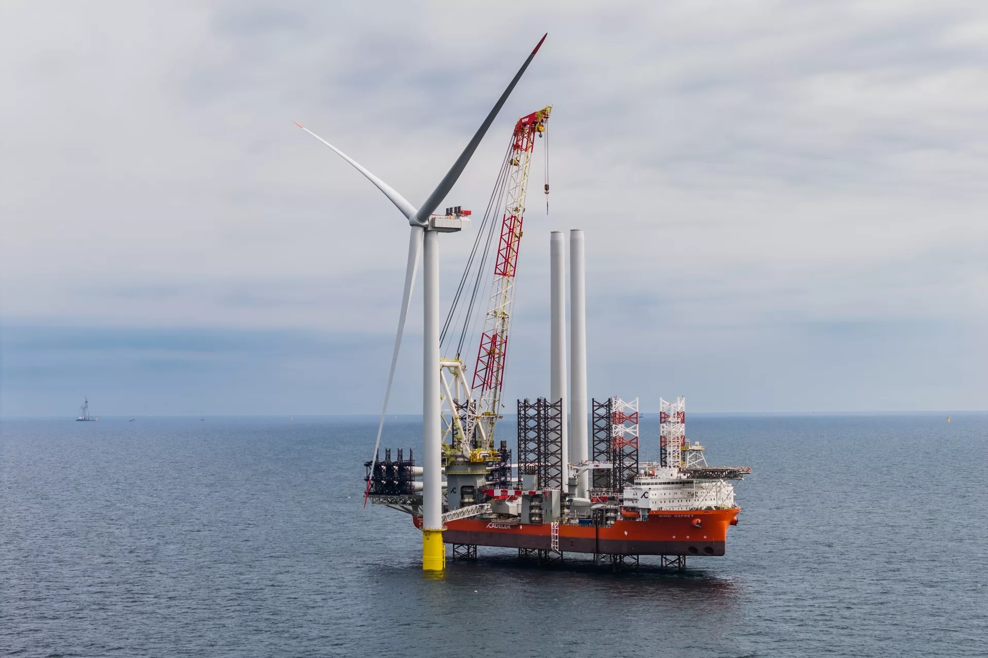 ORLEN instaluje największe w Europie morskie turbiny wiatrowe (4)