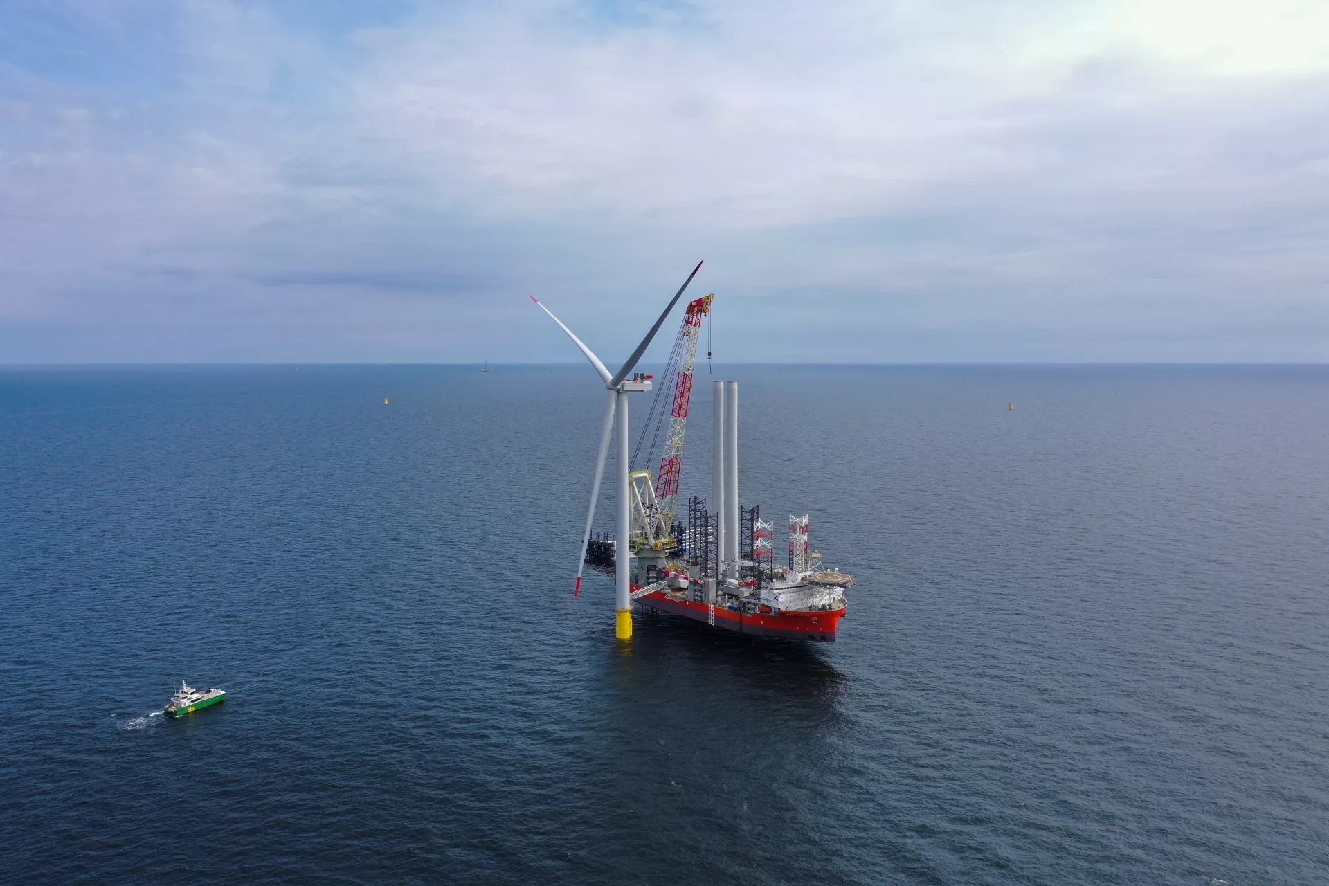 ORLEN instaluje największe w Europie morskie turbiny wiatrowe (4)