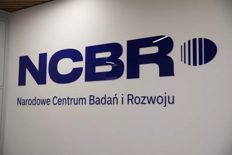 Produktoskop wchodzi w finalną fazę – AI na tropie podwójnej jakości produktów