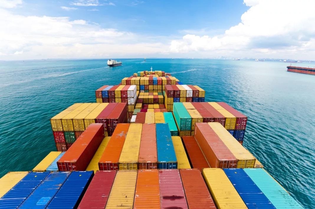 cargo statek handel
