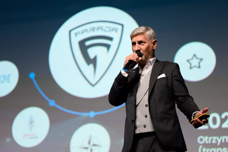 JRH przejmuje kontrolę nad Farada Group