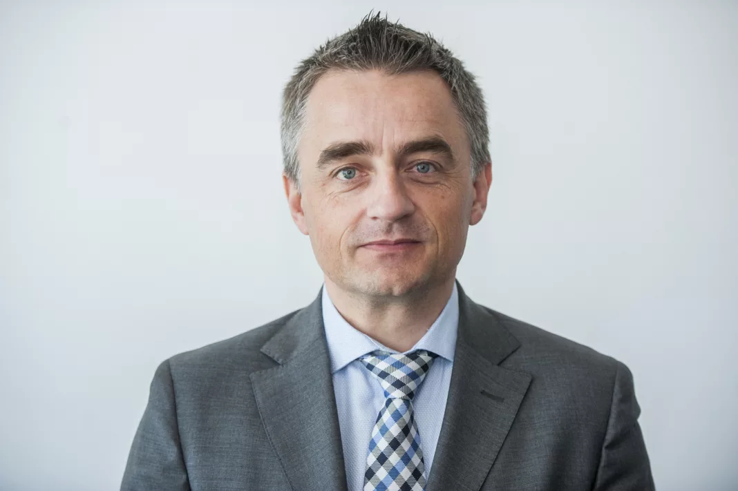 Krzysztof Zoła, Dyrektor Finansowy, Członek Zarządu Cognor Holding