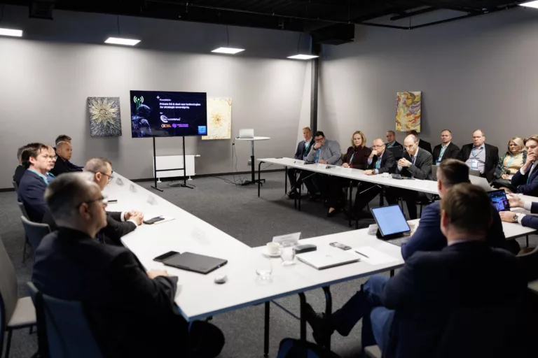 Prywatne sieci 5G dual-use kluczowe dla bezpieczeństwa regionu