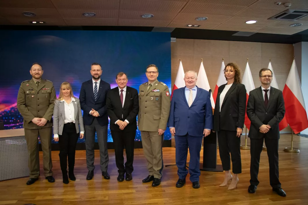 AGH i Dowództwo Komponentu Wojsk Obrony Cyberprzestrzeni wspólnie na rzecz cyberbezpieczeństwa (4)
