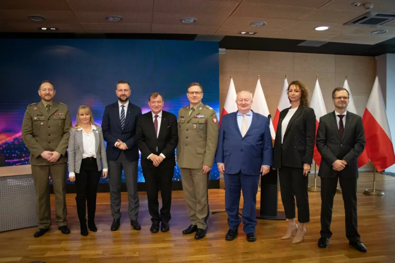 AGH i Wojska Obrony Cyberprzestrzeni łączą siły. Rusza ogólnopolski program Cyber Legion